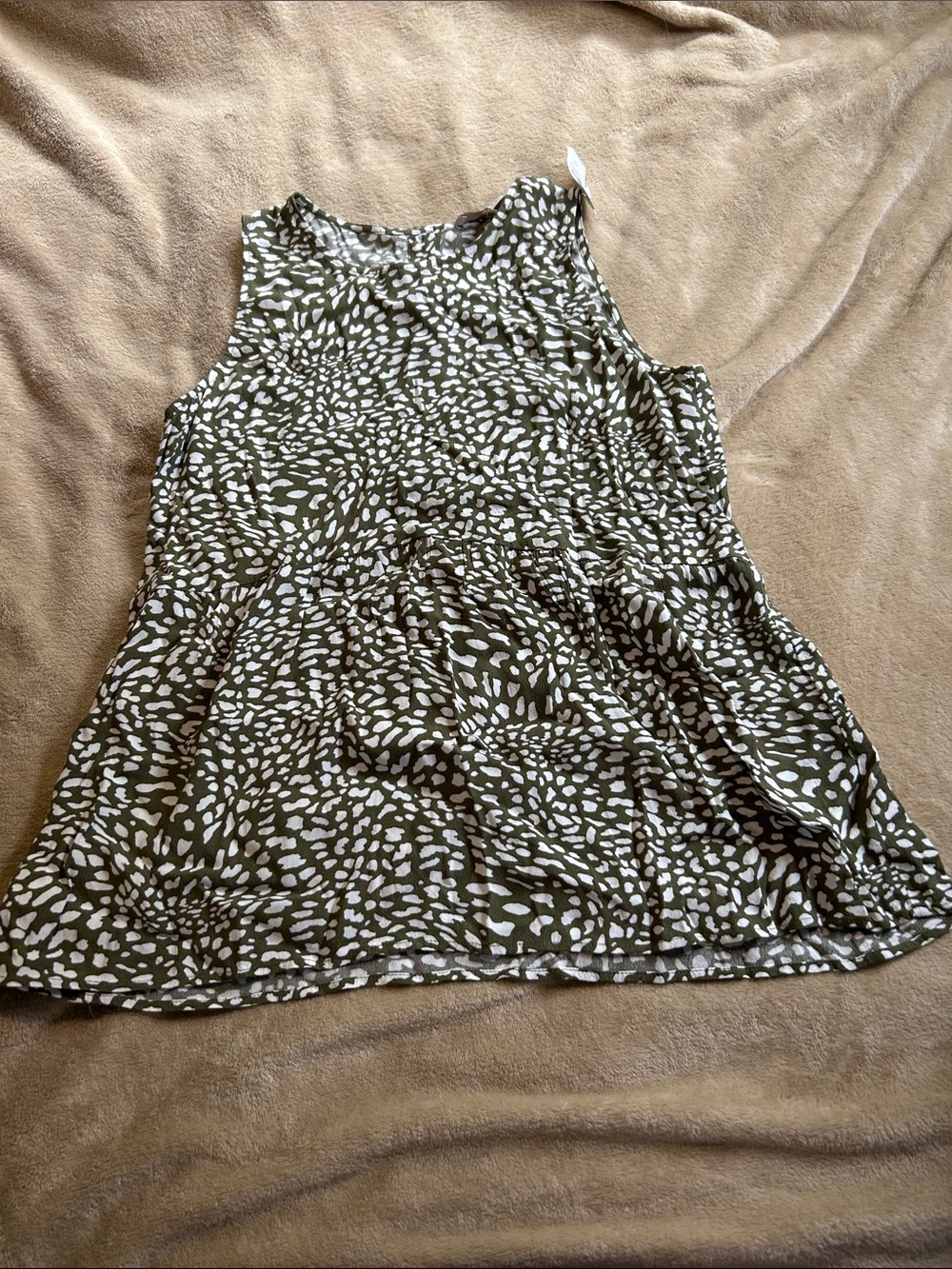 LOFT Olive Green and White Patterned Peplum Tank